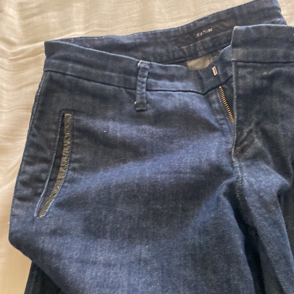 Used - Picture 2 of 2